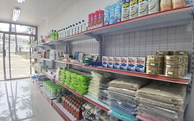 校內商店