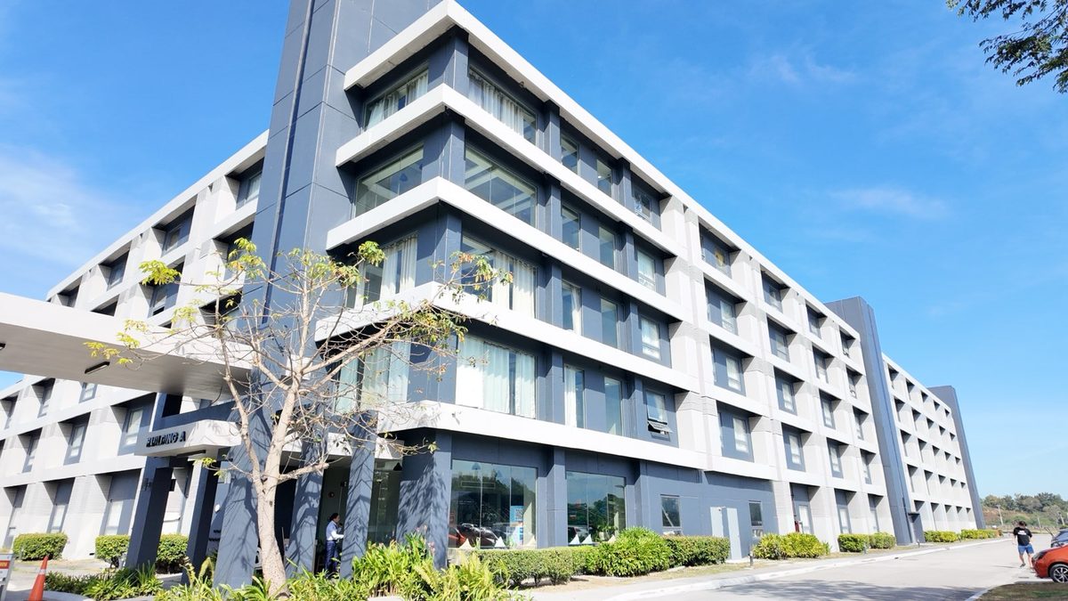 WALES New Clark Academy 校園建築