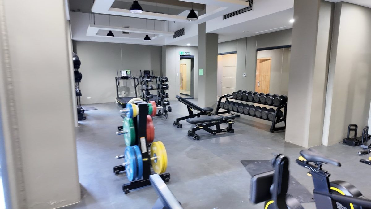 WALES New Clark Academy 室內運動空間