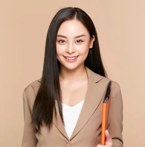 吳O彤