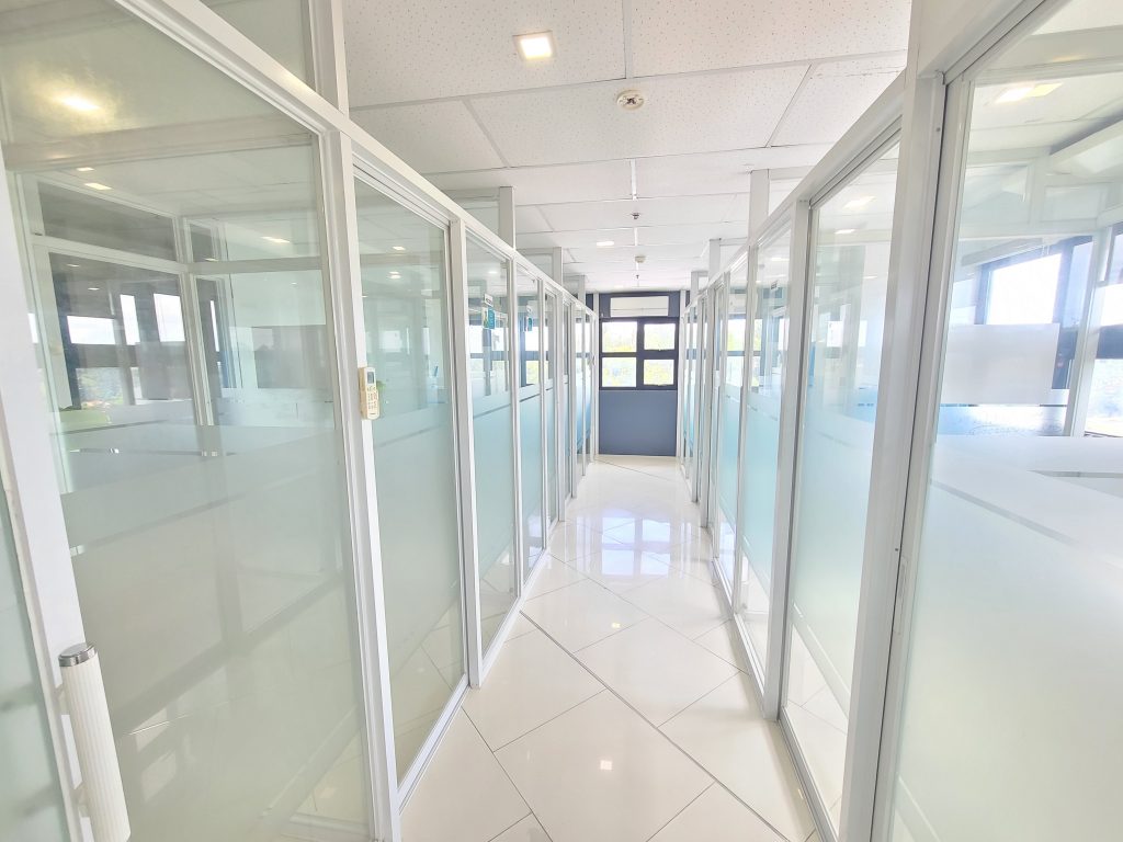 CELLA Uni校區一對一教室區