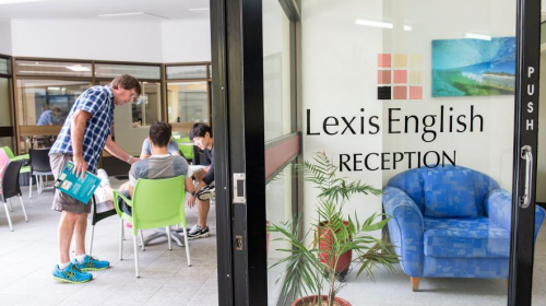 02 lexis noosa