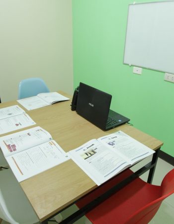 PINES INTERNATIONAL ACADEMY -碧瑤
