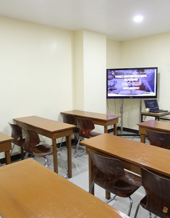 PINES INTERNATIONAL ACADEMY -碧瑤
