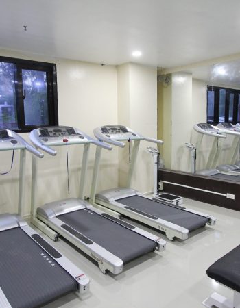 PINES INTERNATIONAL ACADEMY -碧瑤